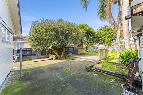 Photo of property in 35 Wickman Way, Mangere East, Auckland, 2024
