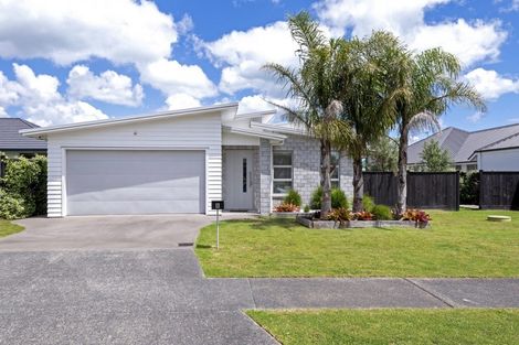 Photo of property in 8 Defender Crescent, Beachlands, Auckland, 2018