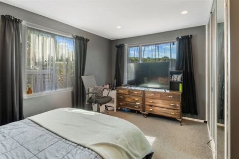 Photo of property in 18 Ngata Place, Hei Hei, Christchurch, 8042