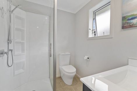 Photo of property in 8 Paioke Street, Waikanae, 5036