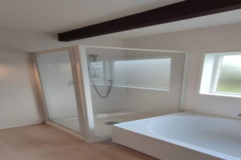 Photo of property in 39b Parkvale Road, Karori, Wellington, 6012