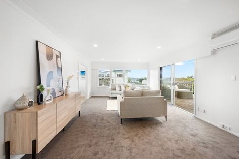 Photo of property in 17a Gulf Crest, Bucklands Beach, Auckland, 2012