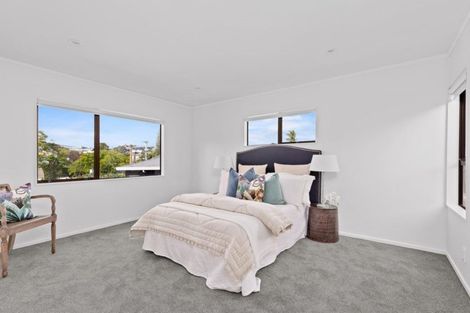 Photo of property in 1/22 Bevyn Street, Castor Bay, Auckland, 0620