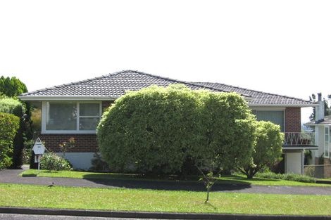 Photo of property in 64 Mcfadzean Drive, Blockhouse Bay, Auckland, 0600