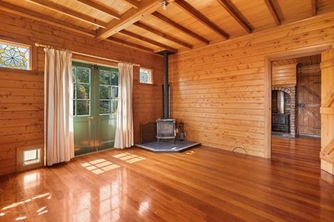 Photo of property in 27 Ferry Road, Martinborough, 5711