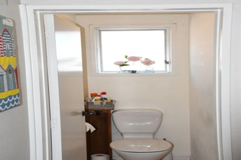 Photo of property in 2/5 Chadbury Street, Parklands, Christchurch, 8083