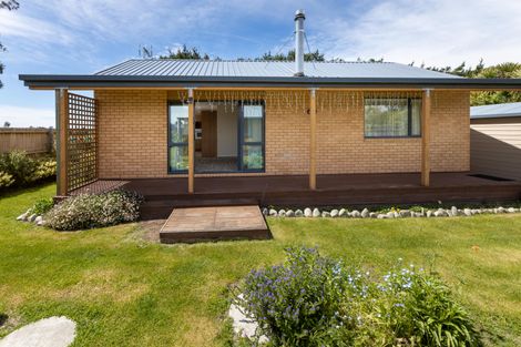 Photo of property in 13 Brooker Place, Kirwee, Darfield, 7571
