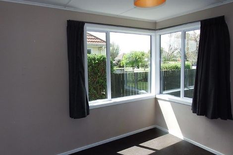 Photo of property in 14 Ward Street, Waverley, Invercargill, 9810