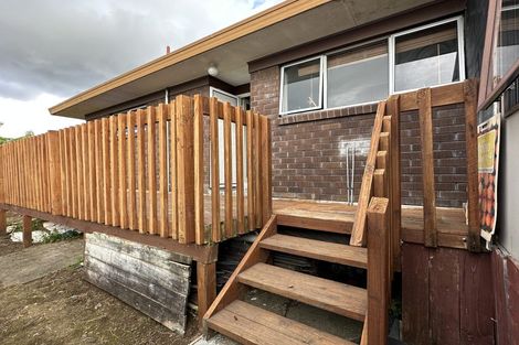 Photo of property in 4/13 Seabrook Avenue, New Lynn, Auckland, 0600