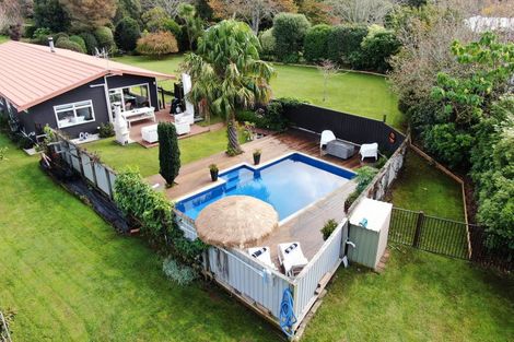 Photo of property in 11 Herbert Drive, Whangamata, 3620