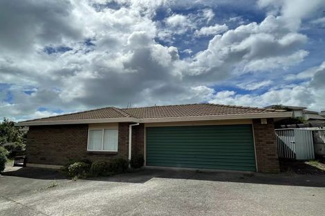 Photo of property in 2/49 Millhouse Drive, Northpark, Auckland, 2013