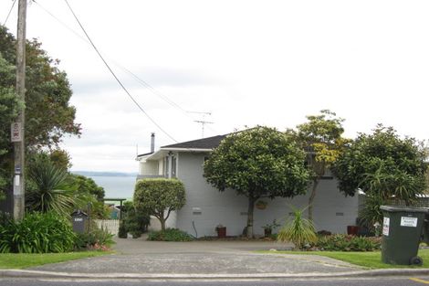 Photo of property in 1350 Whangaparaoa Road, Army Bay, Whangaparaoa, 0930