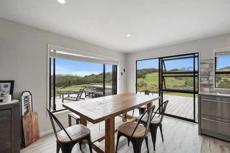 Photo of property in 525 Valley Road, Kaiwaka, 0573