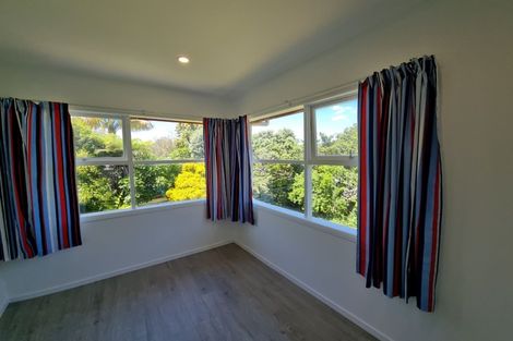 Photo of property in 60 Lynden Avenue, Hillcrest, Auckland, 0627