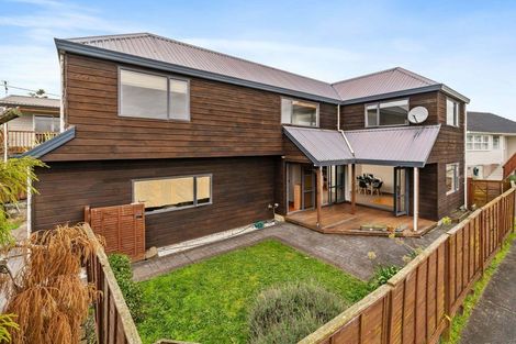 Photo of property in 1/16 Pax Avenue, Forrest Hill, Auckland, 0620
