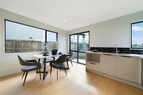 Photo of property in 150 Hobsonville Road, Hobsonville, Auckland, 0618