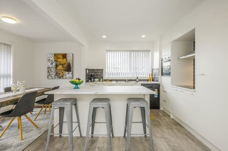 Photo of property in 5 Bunnythorpe Road, Papakura, 2110