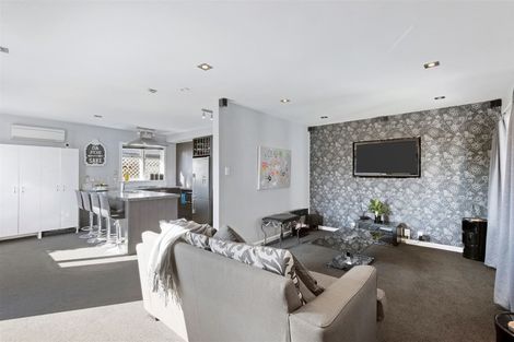 Photo of property in 8 Mappleton Avenue, Burnside, Christchurch, 8053