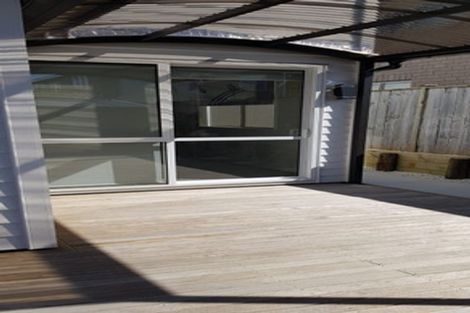 Photo of property in 5 Bruckless Drive, Flat Bush, Auckland, 2019