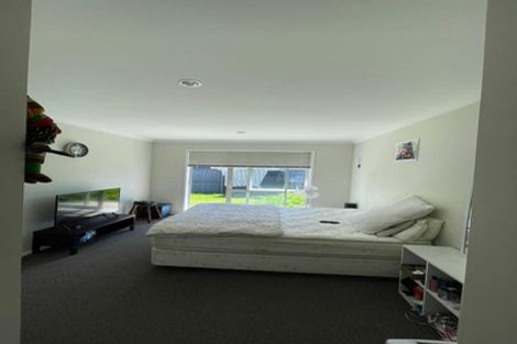 Photo of property in 9 Yatterina Avenue, Takanini, 2112