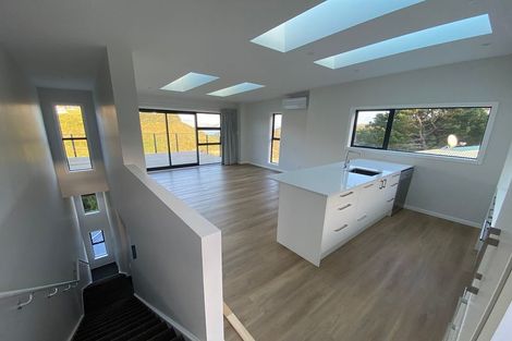 Photo of property in 27b Kitchener Terrace, Johnsonville, Wellington, 6037