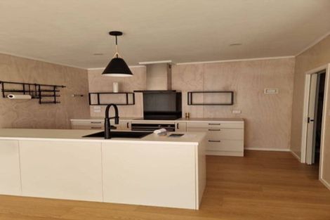 Photo of property in 9a Russell Street, Picton, 7220