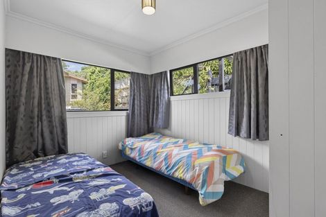 Photo of property in 46 Seaview Road, Marfell, New Plymouth, 4310