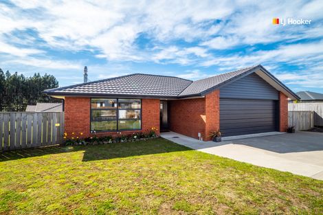 Photo of property in 101 Severn Street, Green Island, Dunedin, 9018