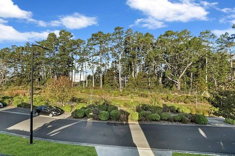 Photo of property in 19 Konoba Avenue, Kumeu, 0810