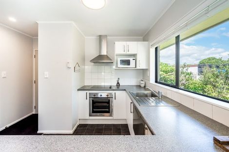 Photo of property in 10a Pohutukawa Crescent, Raumati Beach, Paraparaumu, 5032