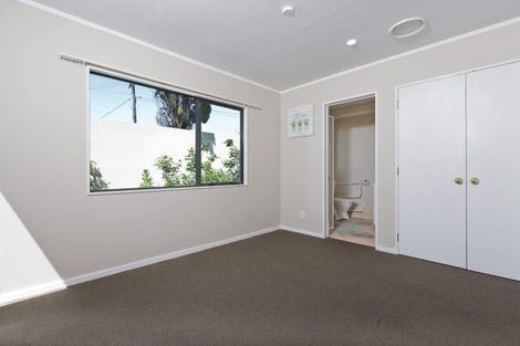 Photo of property in 17 Fort Richard Road, Otahuhu, Auckland, 1062