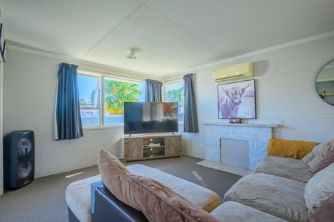 Photo of property in 28 Montrose Street, Flaxmere, Hastings, 4120