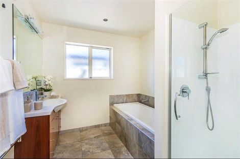 Photo of property in 1 Parklea Avenue, Halswell, Christchurch, 8025