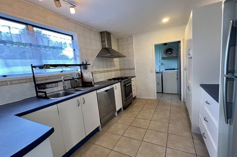 Photo of property in 31 Lyren Place, Half Moon Bay, Auckland, 2012