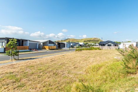 Photo of property in 18 Awatira Drive, Papamoa Beach, Papamoa, 3118