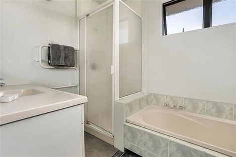Photo of property in 8 Tane Street, New Lynn, Auckland, 0600
