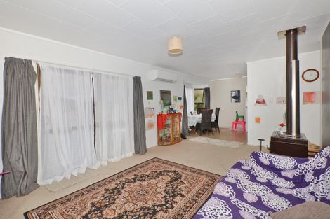 Photo of property in 14 Tikorangi Place, Morningside, Whangarei, 0110
