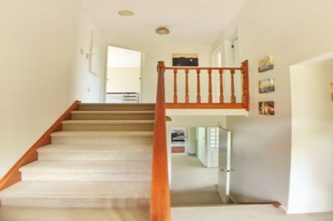 Photo of property in 4 Oystergrove Road, West Harbour, Auckland, 0618