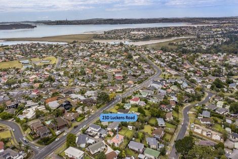 Photo of property in 4/23 Luckens Road, West Harbour, Auckland, 0618