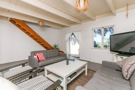 Photo of property in 2/7a Seaside Avenue, Waterview, Auckland, 1026