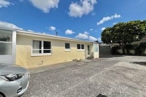 Photo of property in 6/17 Swanson Road, Henderson, Auckland, 0610