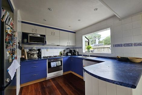 Photo of property in 17 Haunui Road, Pukerua Bay, 5026