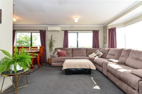 Photo of property in 31 Rosehill Place, Nawton, Hamilton, 3200
