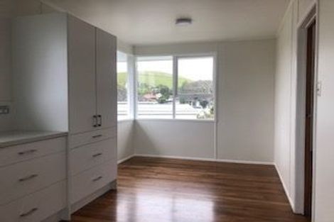 Photo of property in 13 Dalry Place, Mangere Bridge, Auckland, 2022