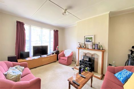 Photo of property in 17 William Souter Street, Forrest Hill, Auckland, 0620