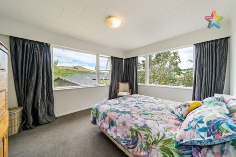 Photo of property in 19 Timaru Grove, Kelson, Lower Hutt, 5010