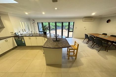 Photo of property in 14 Annalong Road, Dannemora, Auckland, 2016