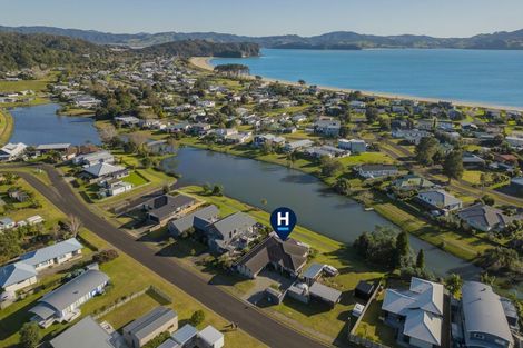 Photo of property in 14 Motukorure Parade, Cooks Beach, Whitianga, 3591
