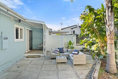 Photo of property in 8 Clyde Street, Mount Maunganui, 3116