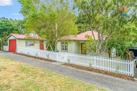 Photo of property in 60 Raukawa Street, Stokes Valley, Lower Hutt, 5019